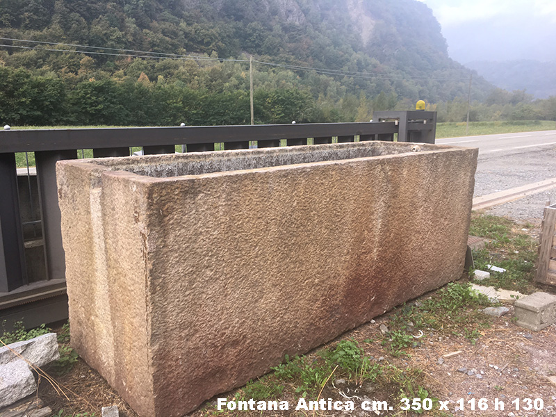 fontana antica cm. 350 x 116 h 130